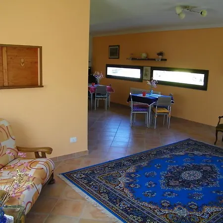 特里奥里沃住宿加早餐旅馆 3* 卢卡